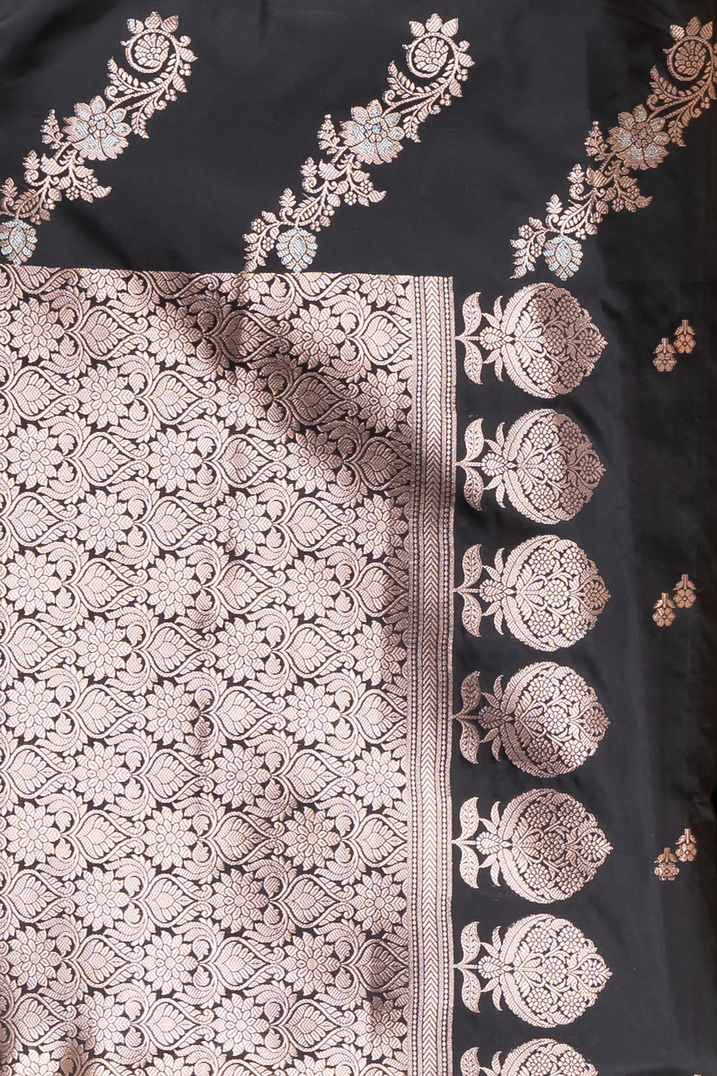 Benarasi raw mango silk saree.