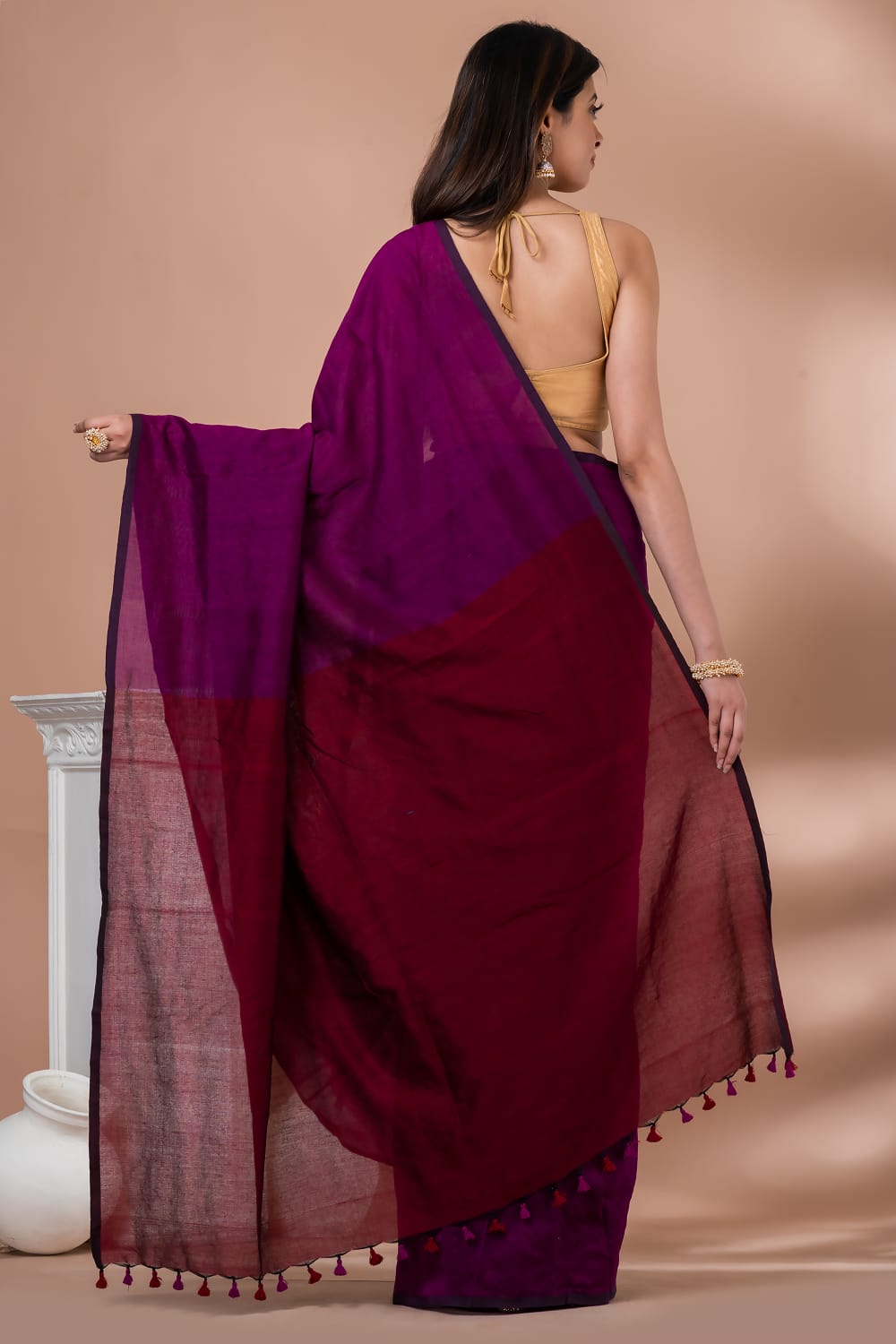 Soft cotton colorblock saree in raani pink and maroon red combination with blouse piece attached.