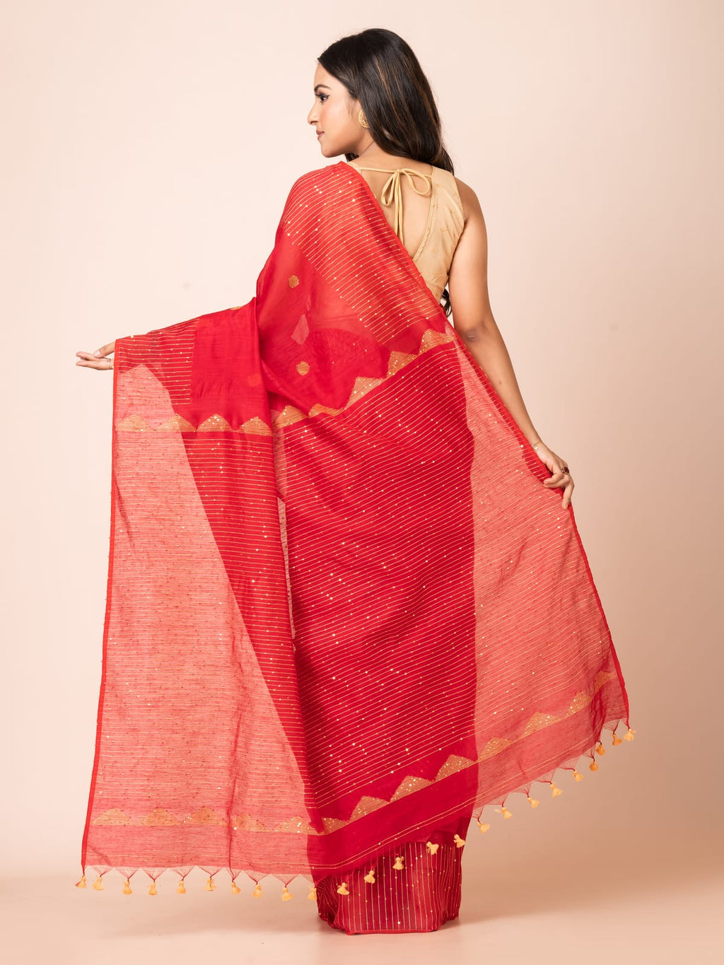 Cotton tissue jamdani saree.