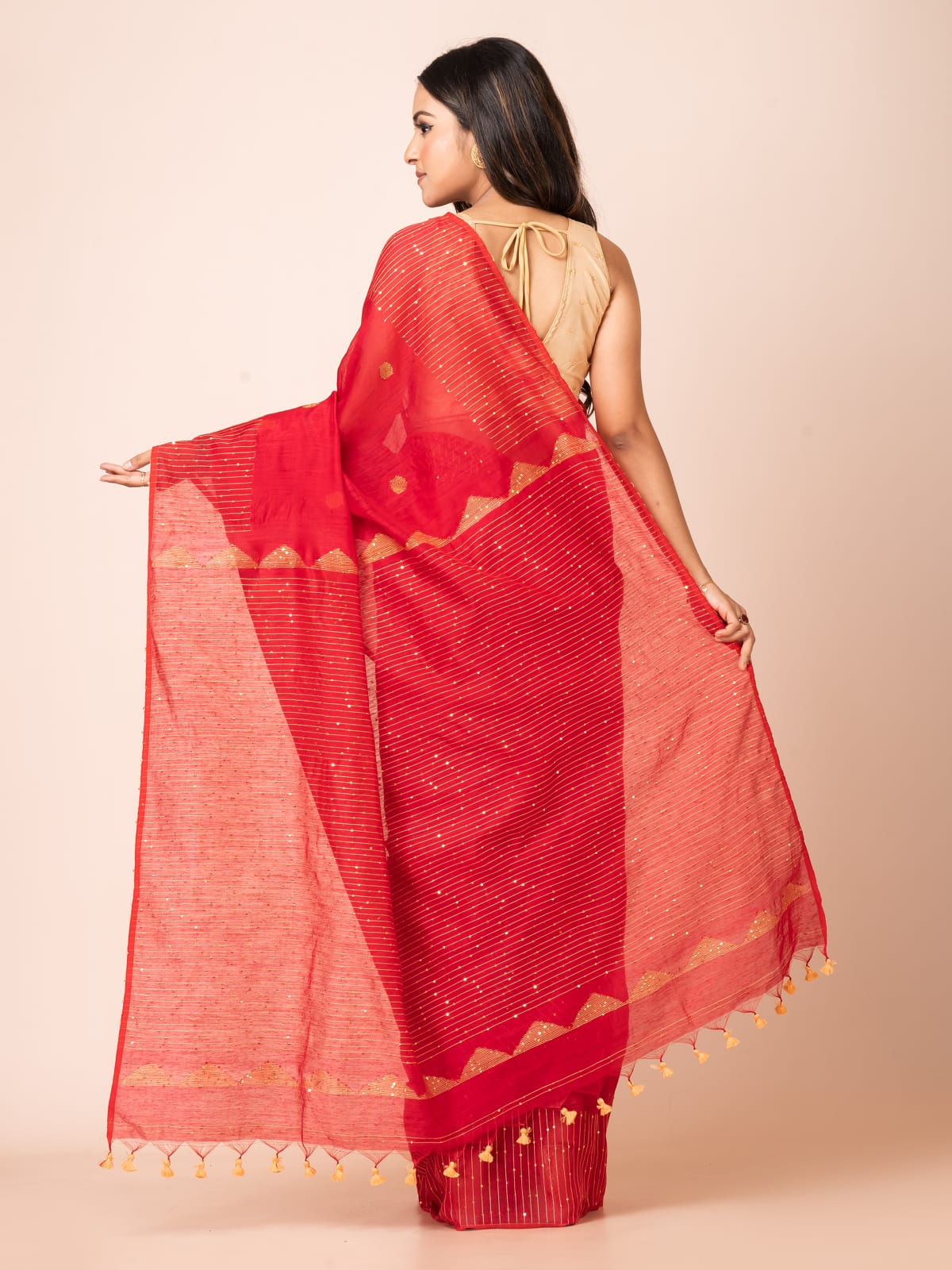 Cotton tissue jamdani saree.