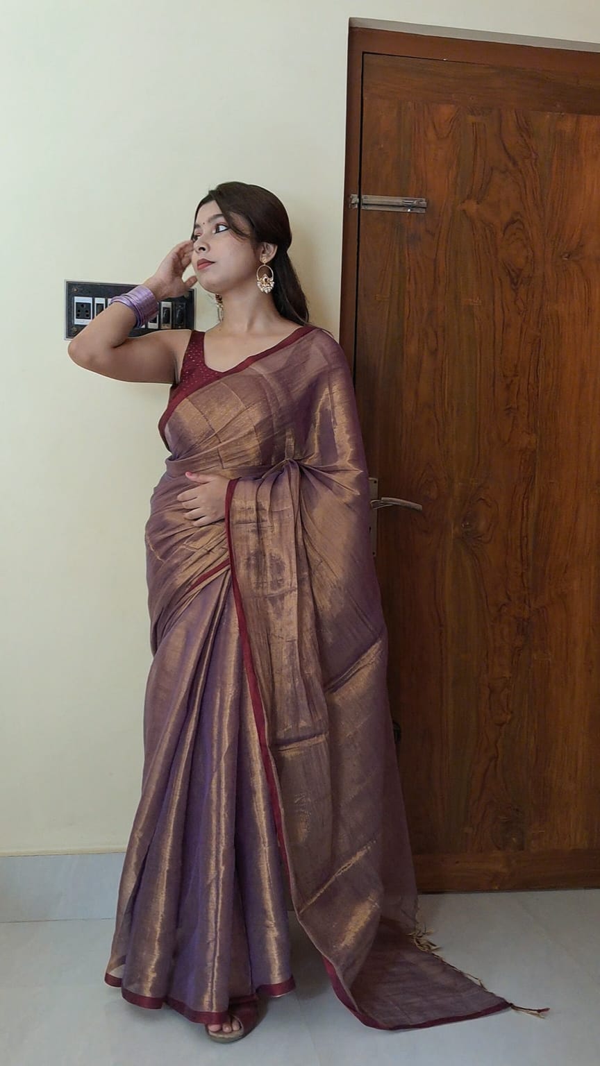 Plain Raga tissue saree.